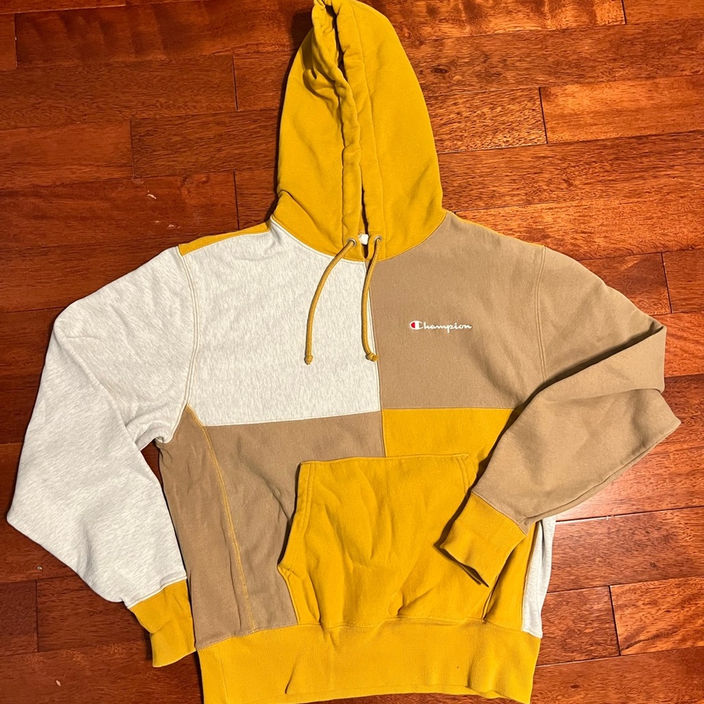 Champion hoodie size medium